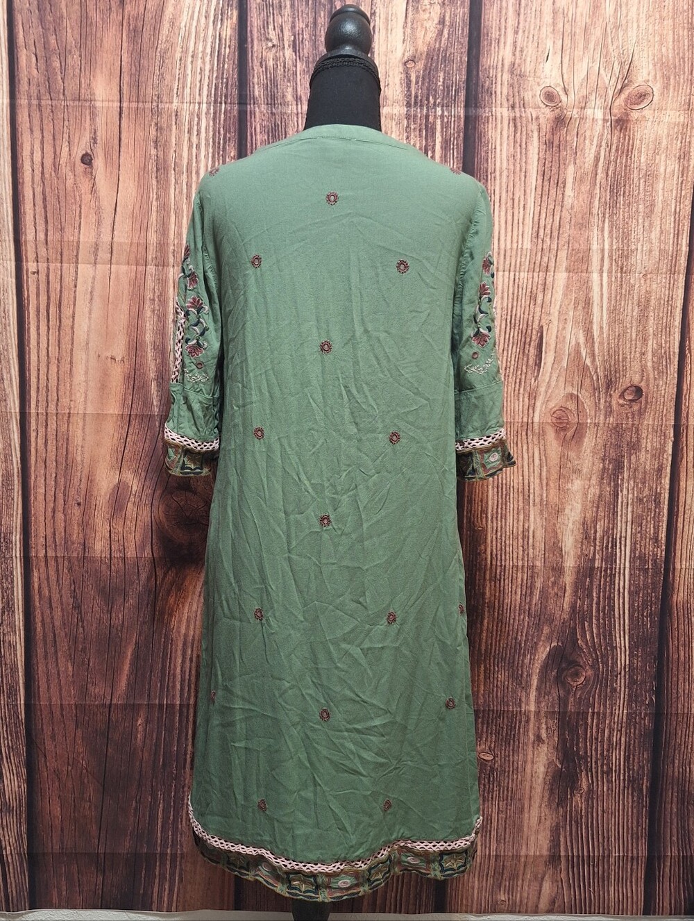 Sundance Sage Green Embroidered Boho Midi Dress Size Medium - Picture 6 of 8